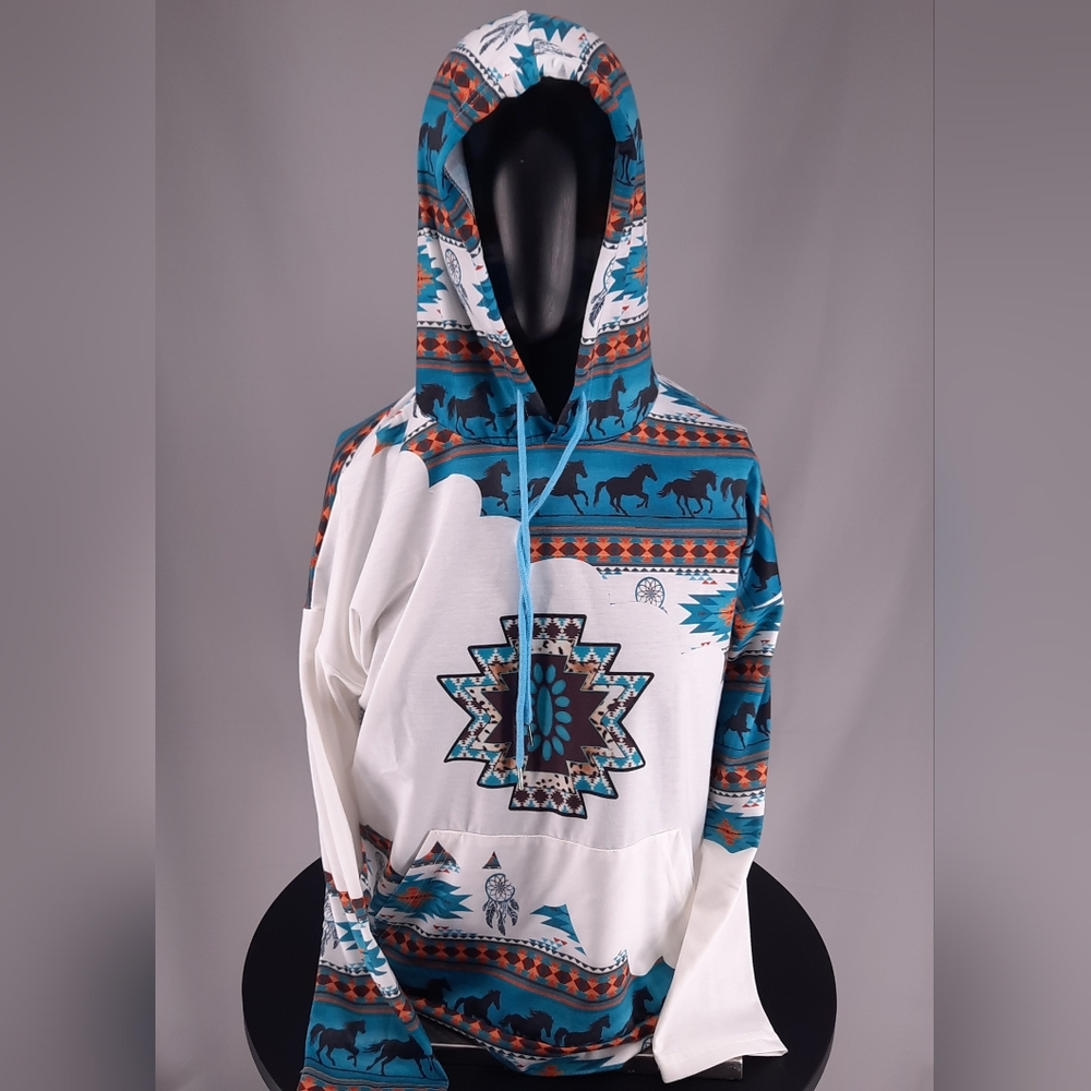 Aztec Tribal Hoodie Sweater Women's Size Large Horses Dreamcatchers